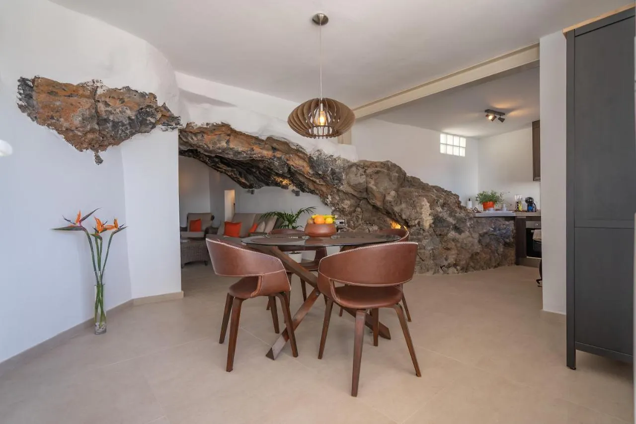 Spectacular Cave With Two Large Terraces Villa Santa Cruz de Tenerife Spain